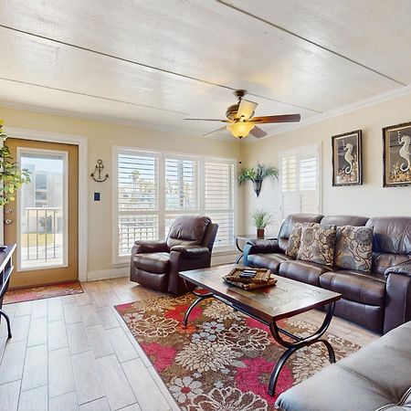 Palm Tree Escape Apartment South Padre Island Exterior photo